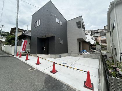 伏原3丁目 新築 駐車場