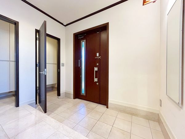 仁保南一丁目 戸建 玄関 仁保南一丁目 戸建 玄関