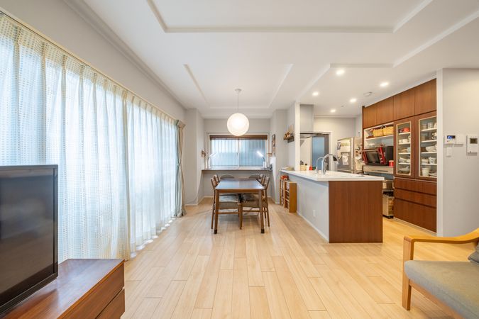 エールヴィータ牛田旭 リビング