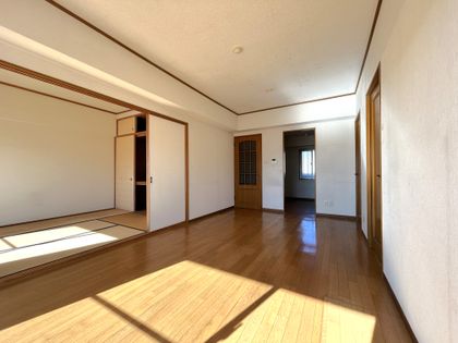 アーヴィル府中鶴江 リビング