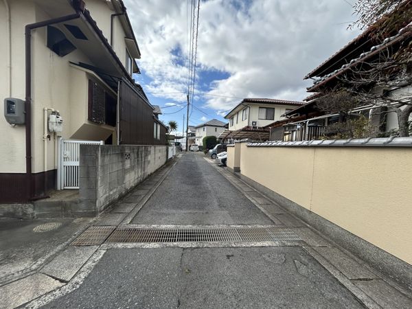 西阿知町土地 前面道路含む外観 前面道路含む外観