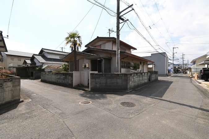 福井土地 前面道路含む外観 福井土地 前面道路含む外観