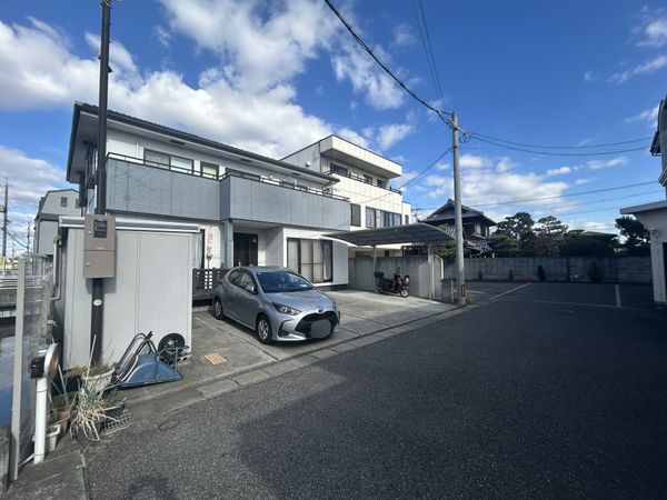 田中戸建 前面道路含む外観 田中戸建 前面道路含む外観