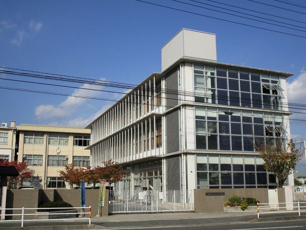 ダイアパレスパークサイド今 岡山市立西小学校(約870m) 岡山市立西小学校(約870m)