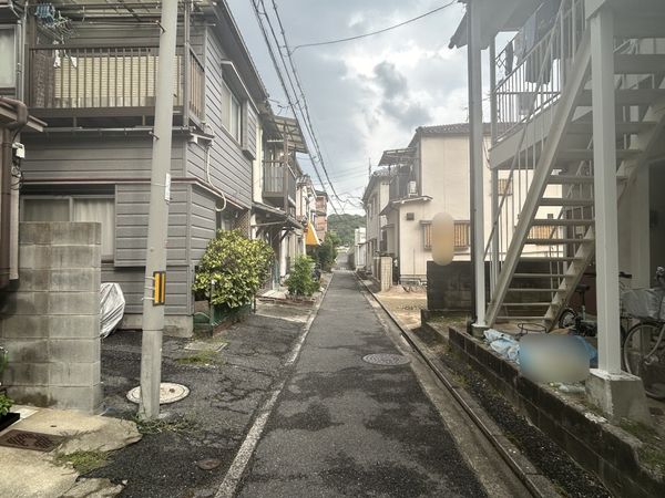 前面道路含む外観