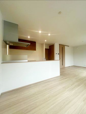 翠2丁目 新築戸建 リビング