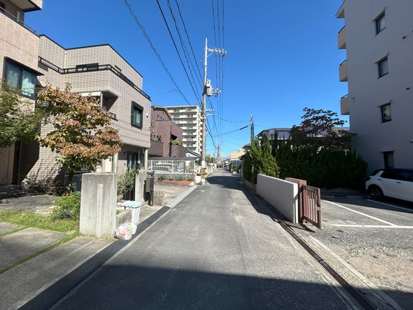 舟入南5丁目 店舗付住宅 前面道路含む外観 舟入南5丁目 店舗付住宅 前面道路含む外観