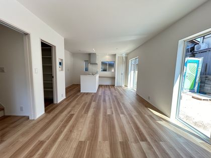 カーサ・ヴェルディ相田3丁目 リビング