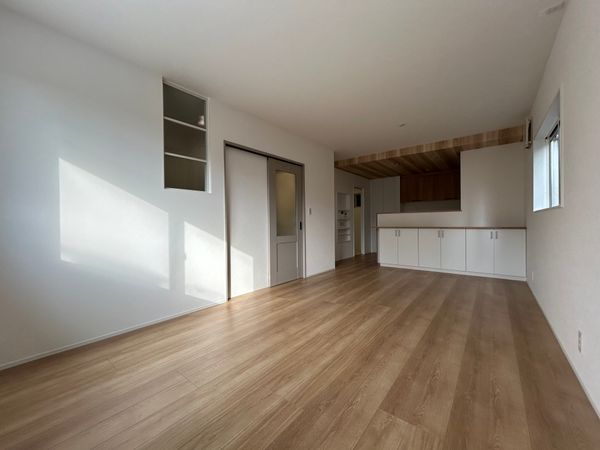 己斐中三丁目 新築戸建 リビング