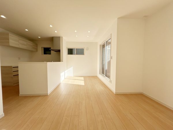 庚午中1丁目 3号棟 新築戸建て リビング 庚午中1丁目 3号棟 新築戸建て リビング