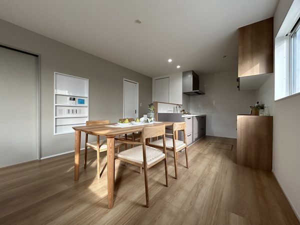 己斐中三丁目 新築戸建 室内