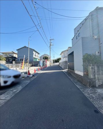 カーサ・ヴェルディ井口鈴が台2丁目No.13B-1 前面道路含む外観 カーサ・ヴェルディ井口鈴が台2丁目No.13B-1 前面道路含む外観