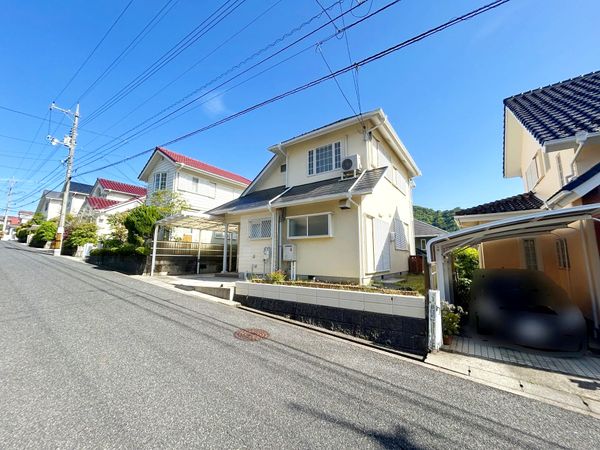 前面道路含む外観