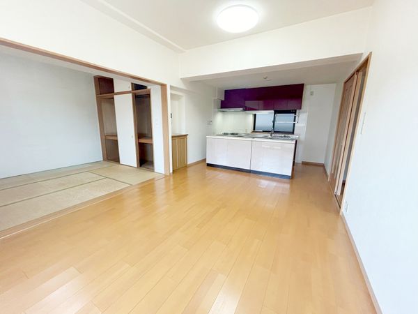 サンシティ中須 リビング サンシティ中須 リビング