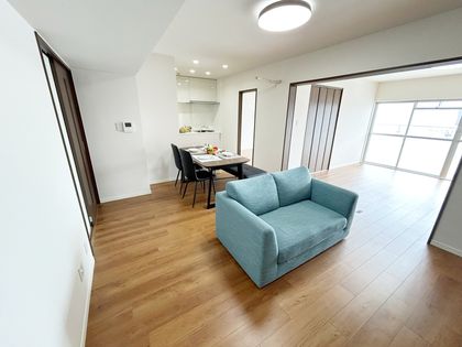 カルチェ・ヴェール リビング