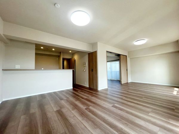 エバーグリーン江波山 リビング リビング