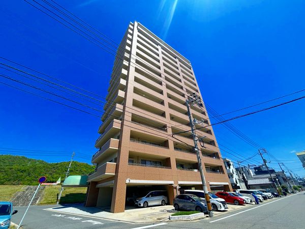ロイヤルクリスタル三篠北町 外観