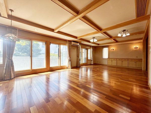 南10条西16丁目 戸建 リビング