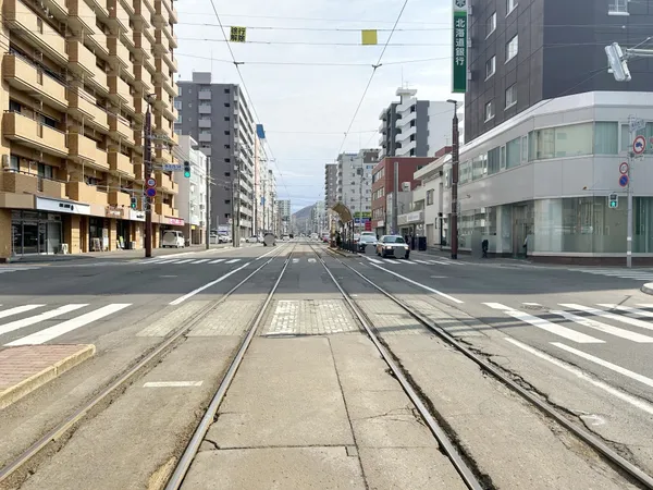 前面道路（約２５．０メートル）