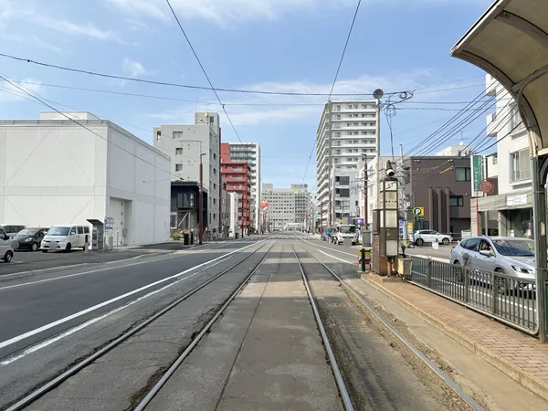 前面道路（約２５．０メートル）