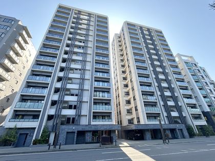 プレシス知事公館前 EAST 外観