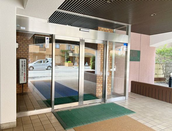 ライオンズマンション北5条 エントランス