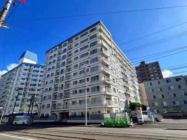 秀和南8条レジデンス 外観