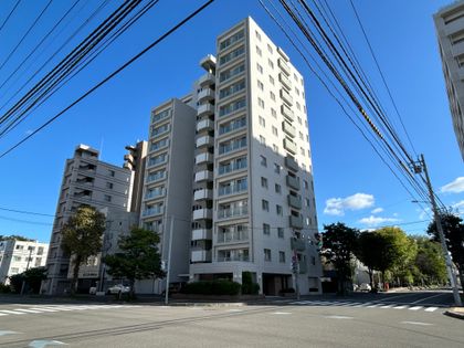 パークホームズ近代美術館前 外観