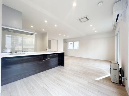 パシフィック三和 リビング