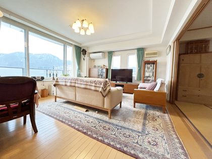 山鼻パークハウス リビング