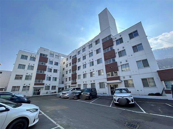 山鼻ガーデンハイツ 外観