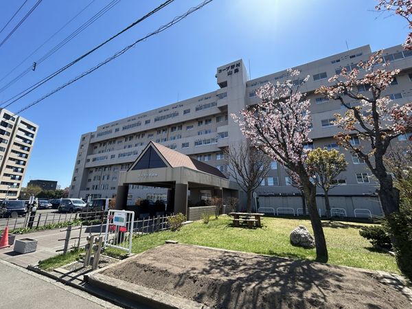 コープ野村山鼻 外観