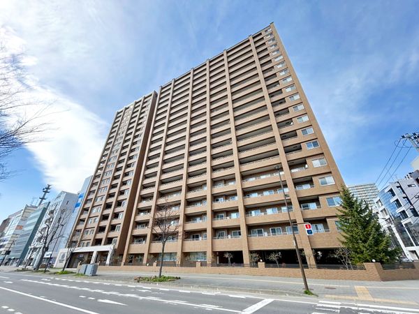 アパタワーズ札幌大通公園 外観