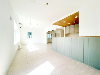 イトーピア美術館西 リビング