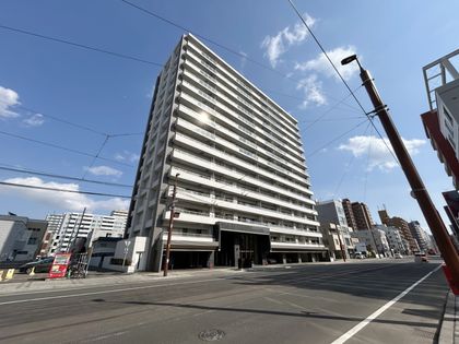 クリーンリバーフィネス札幌医大前 外観