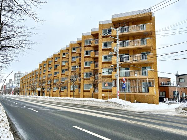 朝日プラザ山鼻南 外観