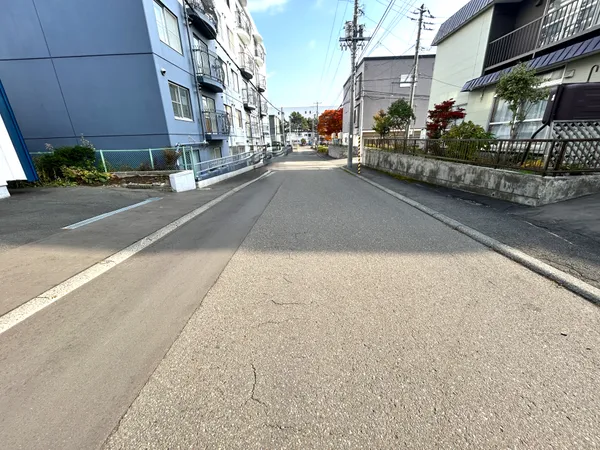 南西側公道（幅員８ｍ）