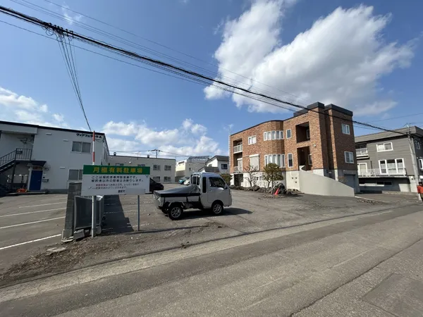 現地写真（現在は月極駐車場として利用中）