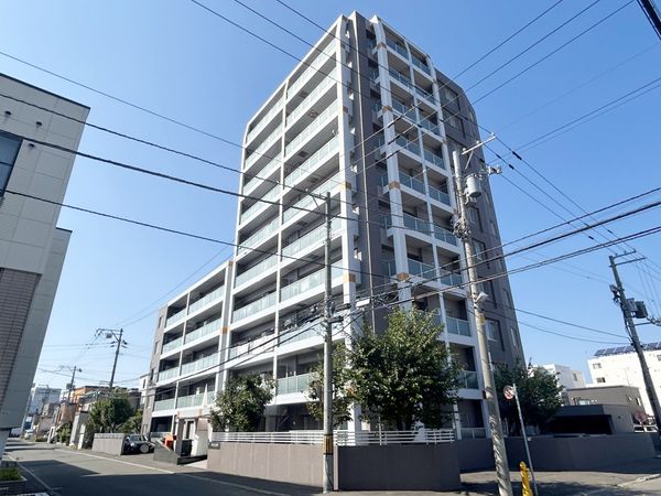 エクセルシオール菊水3 外観