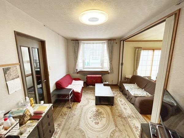 里塚緑ケ丘7丁目 戸建 リビング