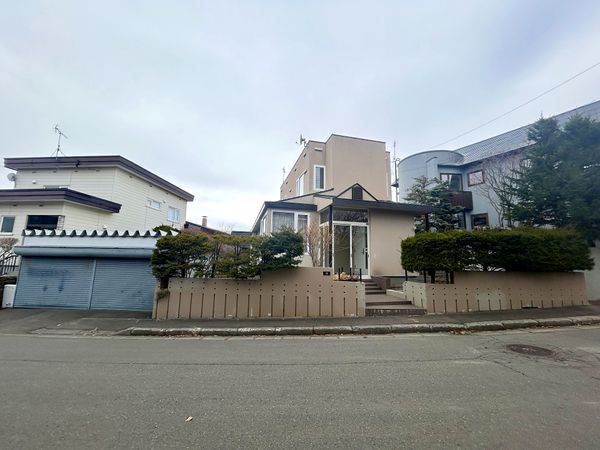 真駒内柏丘2丁目 戸建 玄関 真駒内柏丘2丁目 戸建 玄関