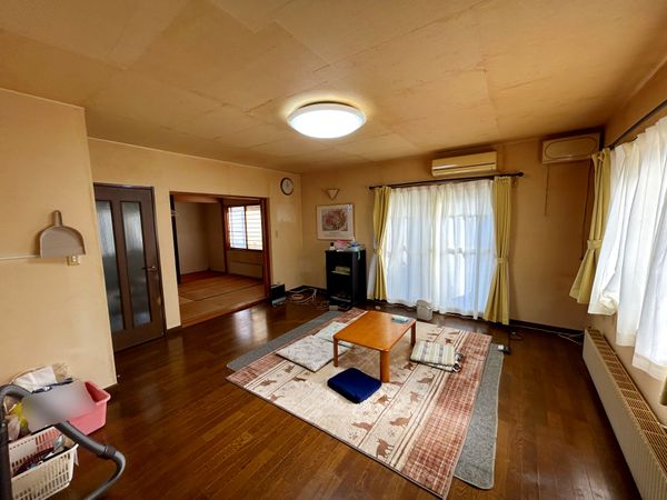 真栄4条1丁目 戸建 リビング 真栄4条1丁目 戸建 リビング