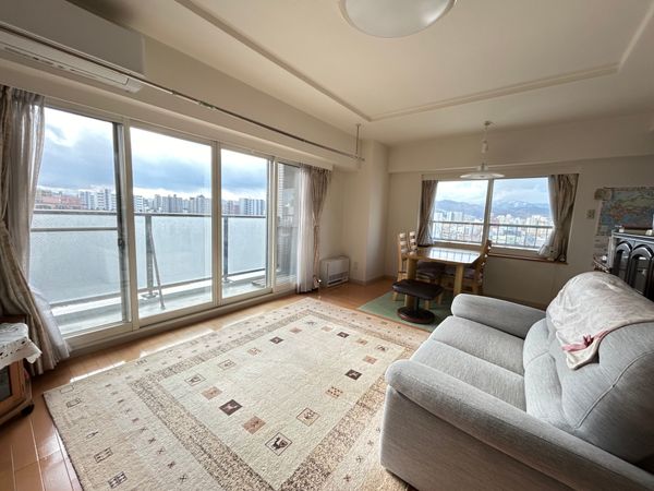 エクセルシオール学園南 リビング エクセルシオール学園南 リビング