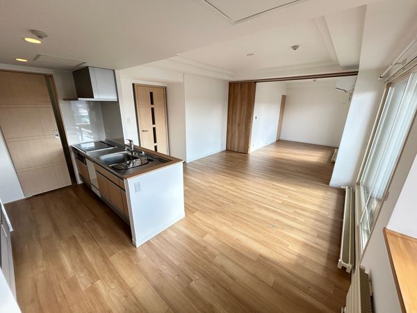 D’グランセ真駒内泉町 イーストスクエア リビング