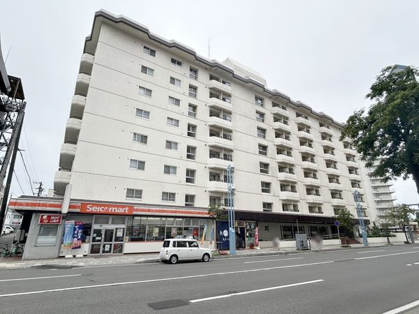 ファミール中の島 外観 ファミール中の島 外観