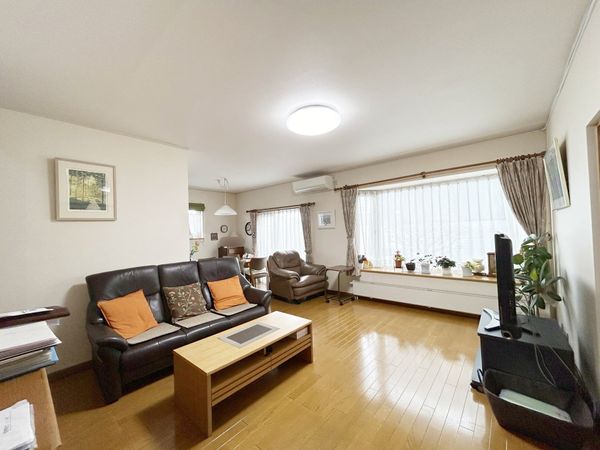 曙10条1丁目 戸建 リビング