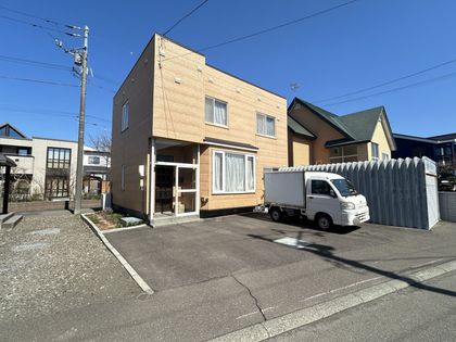 前田12条10丁目 戸建 駐車場