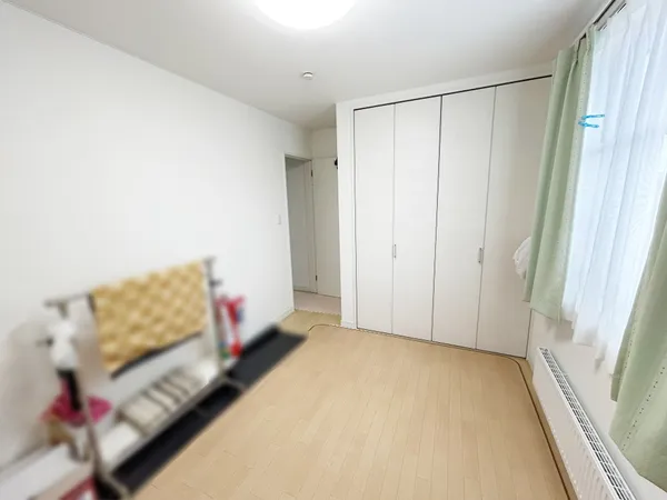 洋室（約5.6帖）