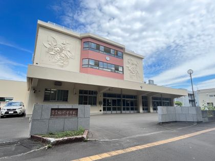 ロピア稲積公園Ⅲ 札幌市立稲積中学校(約650m) 札幌市立稲積中学校(約650m)
