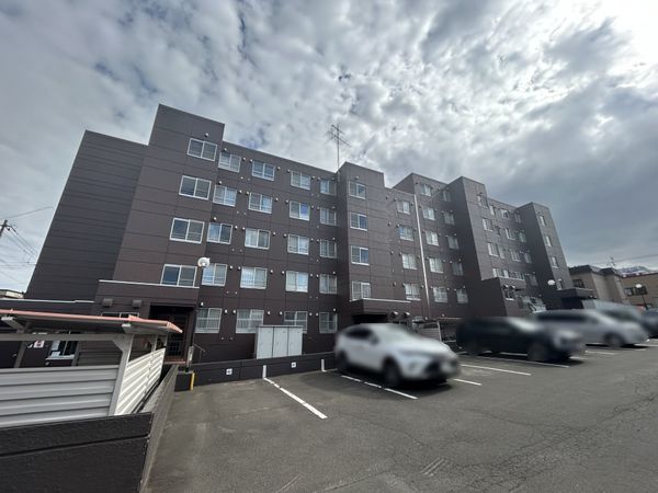 メゾンドルチェ十五番館 外観